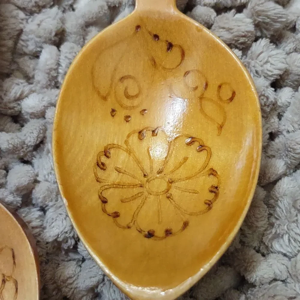 Vintage set of‎ 2 Collectible Russian Wood Hand carved Spoons Flower Design